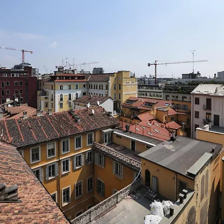 Elegante E Silenzioso Nel Cuore Di Apartman Milánó