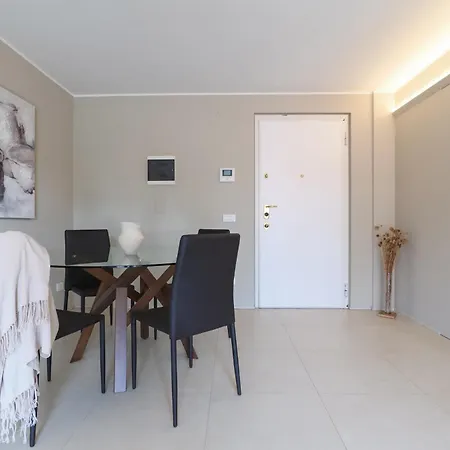 Elegante E Silenzioso Nel Cuore Di Apartman